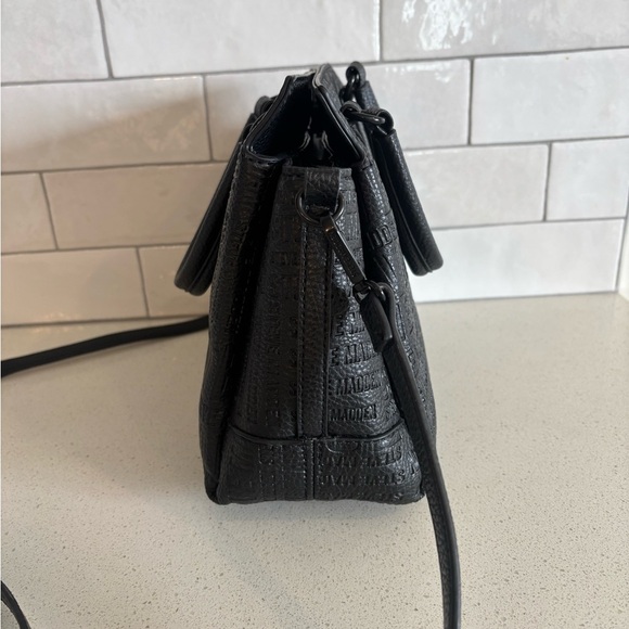 Steve Madden Embossed Leather Crossbody shoulder Tote Bag Purse Black EUC Mint - Picture 4 of 10